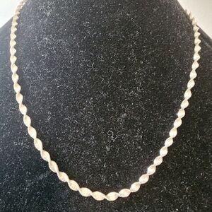 Elegant Silver Twisted Necklace
